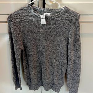 grey crew neck cable sweater